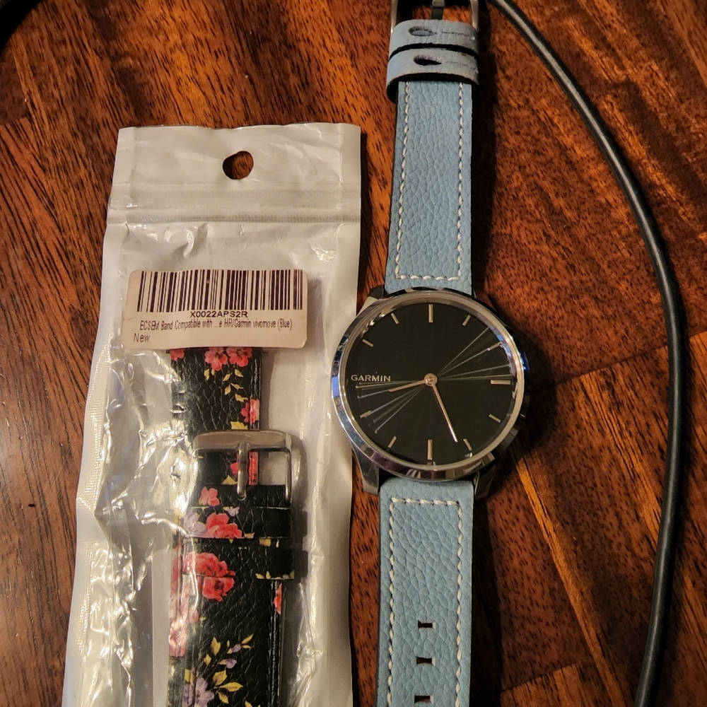 Garmin Vivomove Luxe Smart Watch
